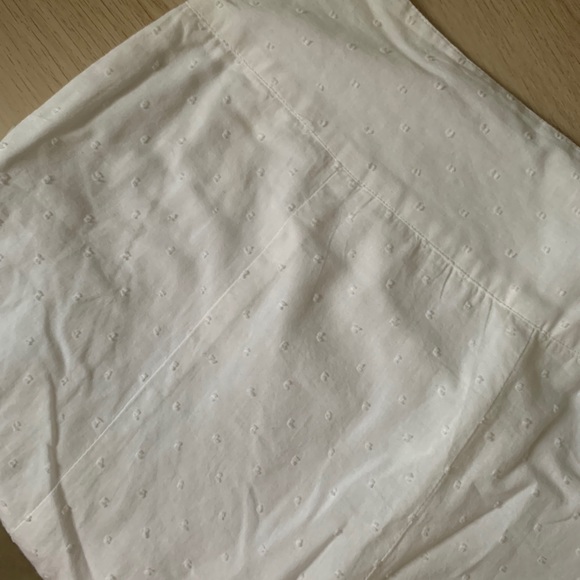 Super cute, knee length flowy skirt - Picture 2 of 3